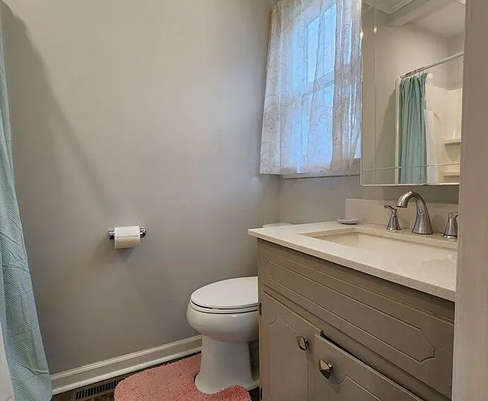 135 Oak Grove Rd — Photo 14