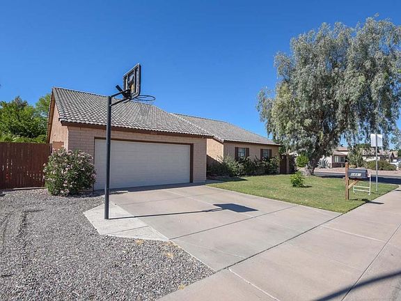 2nd image of 6443 W Ironwood Dr