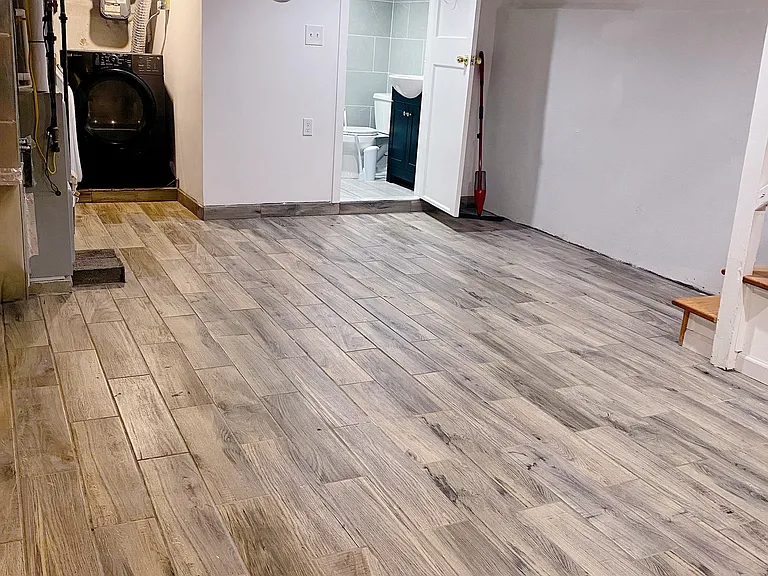 923 Mountain St — Photo 16