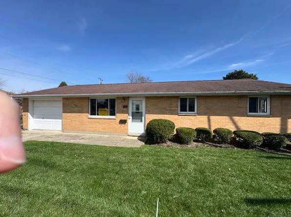 216 Dellsing Dr, Vandalia, OH 45377