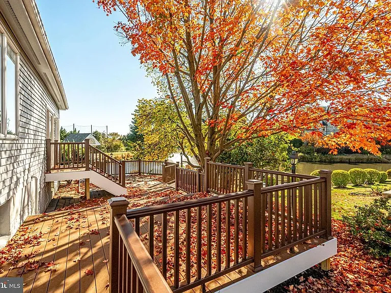 6505 Gretna Green Way — Photo 39