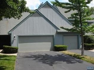 41 Forsgate Ct #41E, Township Of Washington, NJ 07676