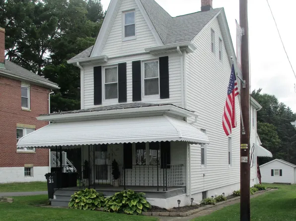 121 Dean St, Beaver Meadows, PA 18216