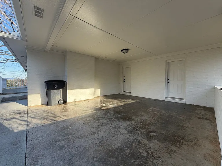 1046 Tennessee Hills Dr — Photo 5