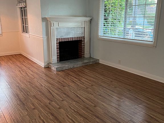 5th image of 10804 Ashby Ave