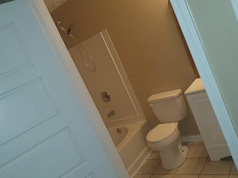 5104 Fairington Ridge Cir — Photo 3