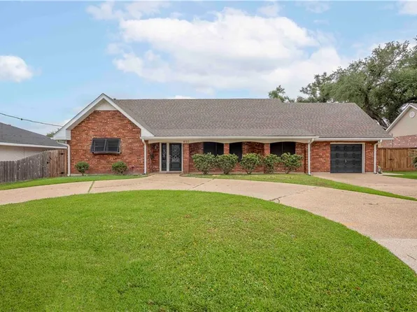 620 Spruce St, Norco, LA 70079