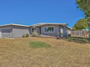 321 Navajo Dr, Salinas, CA 93906