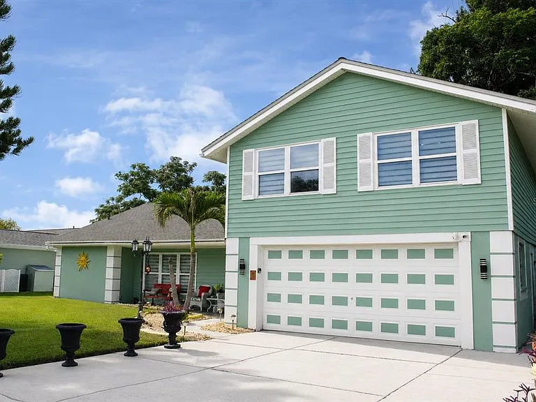 12416 Cobble Stone Dr — Photo 2