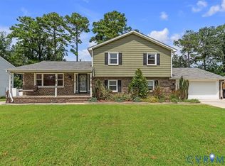 406 Windmere Dr, Colonial Heights, VA 23834
