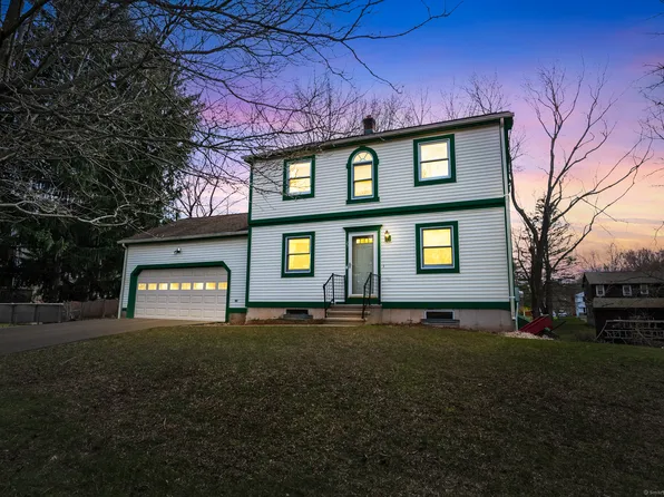 28 Jimmy Lane, Meriden, CT 06450