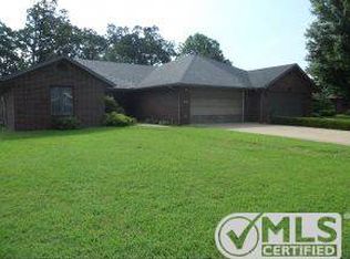 2105 Cornerstone Ct, Neosho, MO 64850