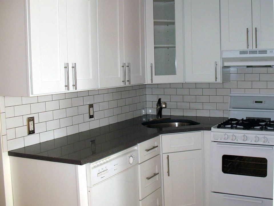 1st image of 139 14th St #1