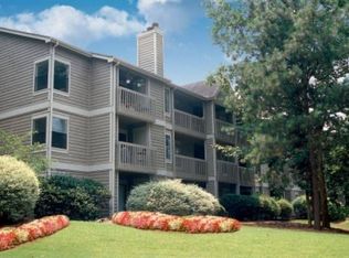 3246 Summit Dr, Birmingham, AL 35243