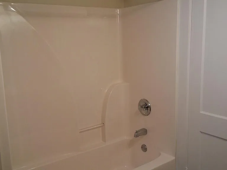 1913 Culbertson Ave — Photo 10
