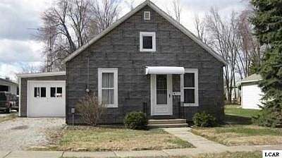1st image of 220 Sherman St