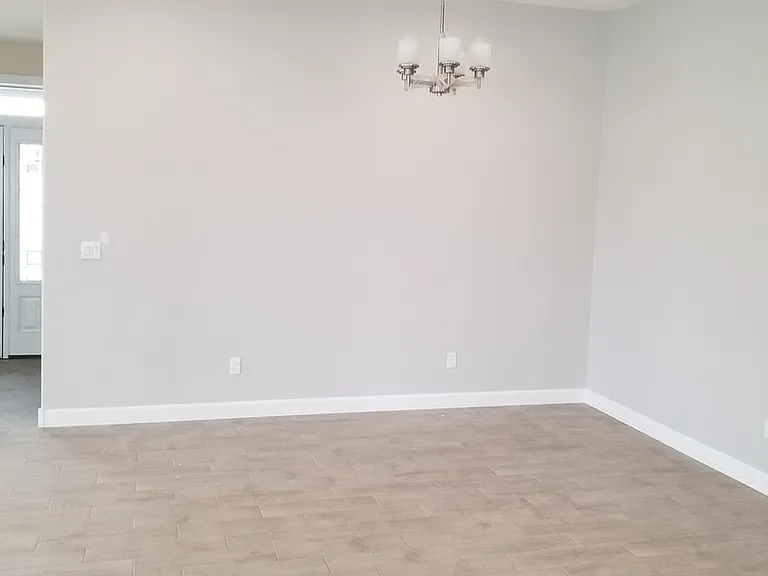 7307 Heathers Way — Photo 11