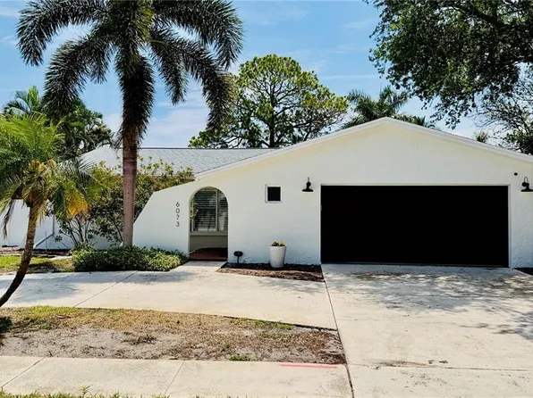6073 Tanglewood Dr NE, Saint Petersburg, FL 33703