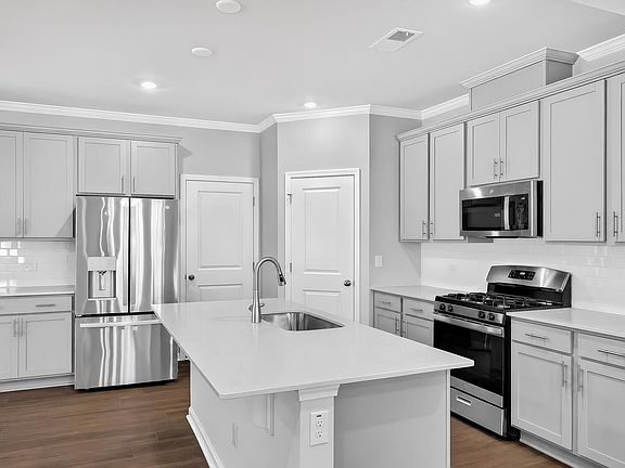 4th image of 1380 Adler Cove Ln
