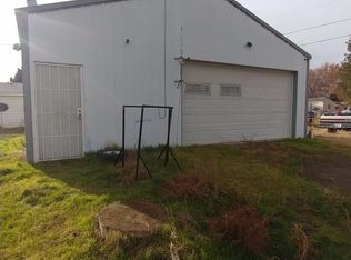 923 E 27th Ave, Kennewick, WA 99337