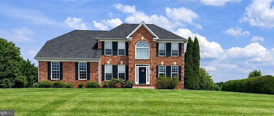 1st image of 2521 Karen Way