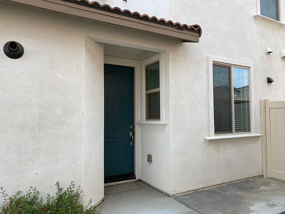 1st image of 26399 Seville Ln #2