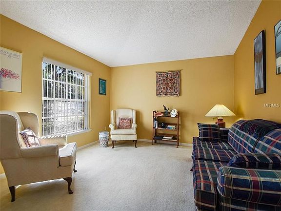 3rd image of 4132 King Edward Dr
