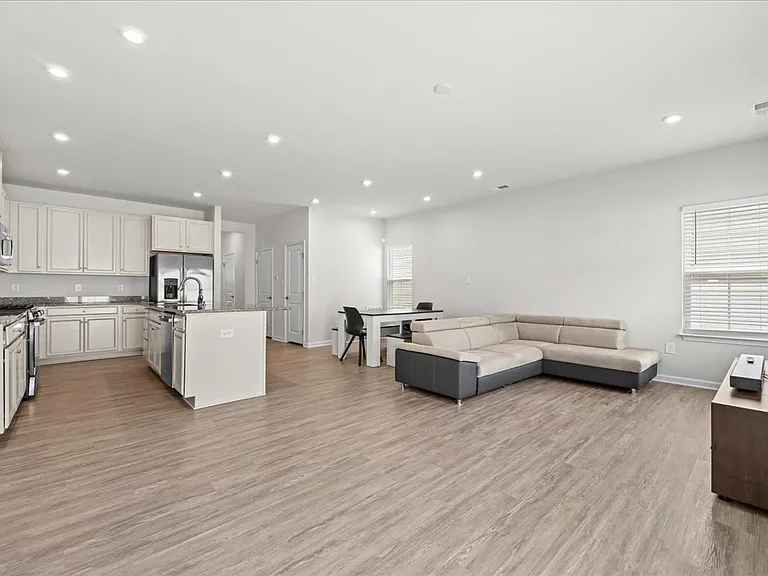 120 Bicameral Ln — Photo 12
