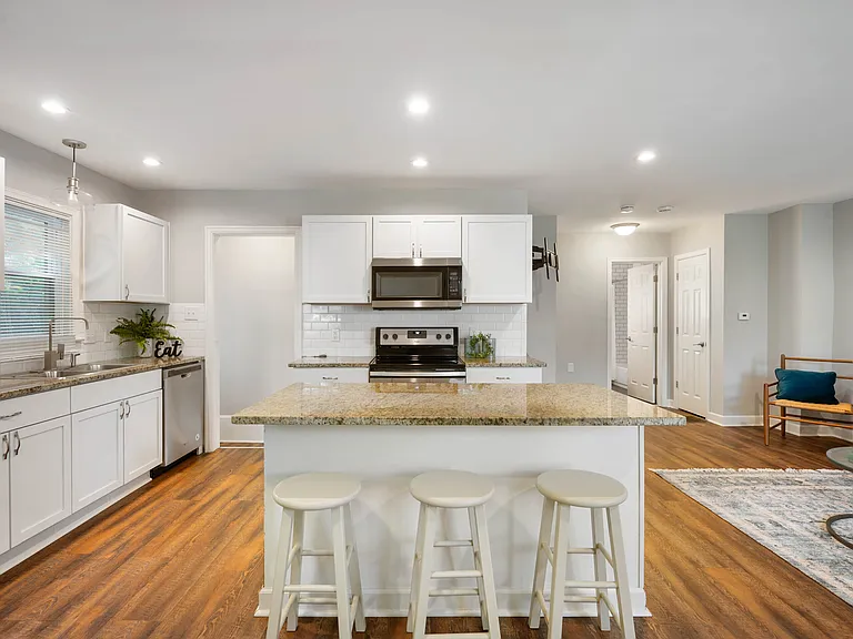 5245 E Market St — Photo 6