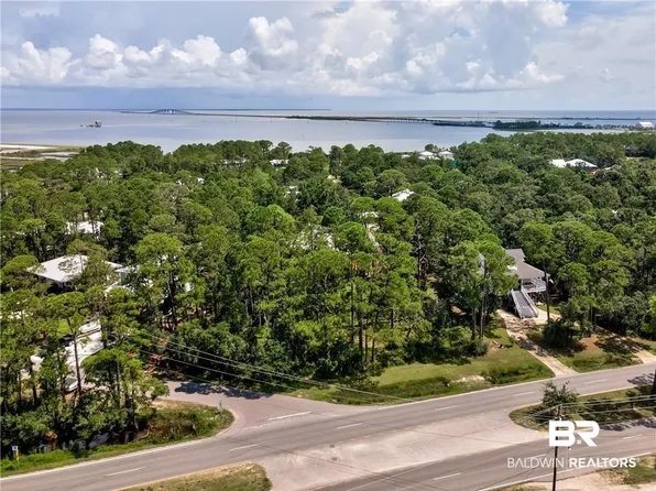 200 Omega St, Dauphin Island, AL 36528