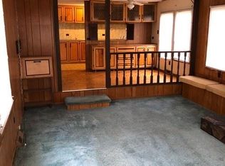 63 Virginia Manor Dr E, Wellsburg, WV 26070