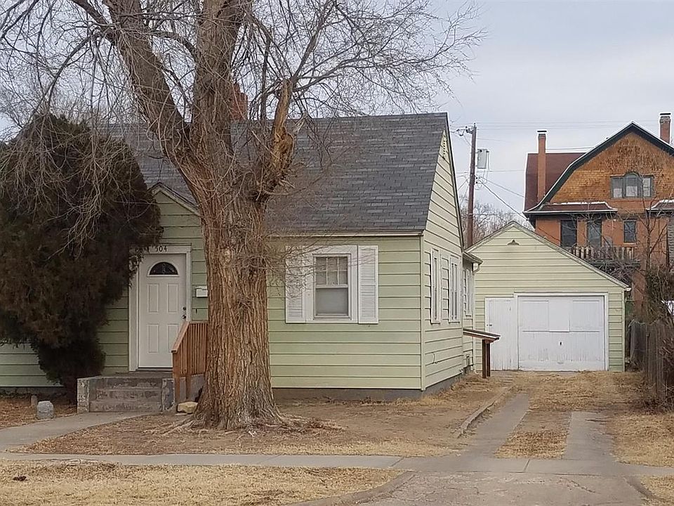 1st image of 504 N 10th St