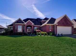 4273 E Oakmont Dr, Fayetteville, AR 72701