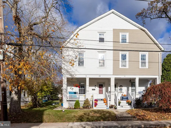 19 Glenwood Ave, Collegeville, PA 19426