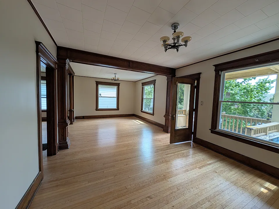151 Stewart St #2