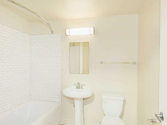5th image of 1453 4th Ave #505