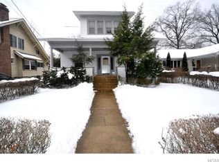 370 Washington Ave, Pelham, NY 10803