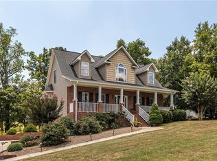 266 Berkeley Dr, Lexington, NC 27295