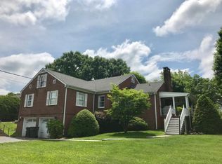 1470 Holston Dr, Bristol, TN 37620