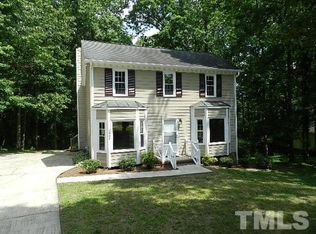 1908 Red Oak Ln, Clayton, NC 27520