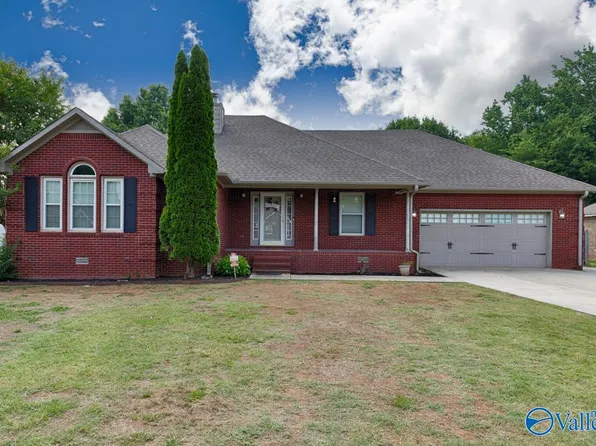 118 Forrest Ln, Meridianville, AL 35759