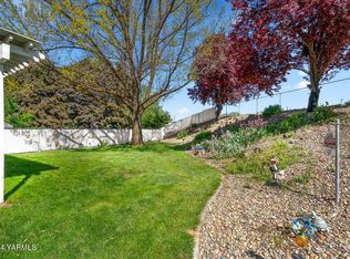 623 Westwind Dr, Zillah, WA