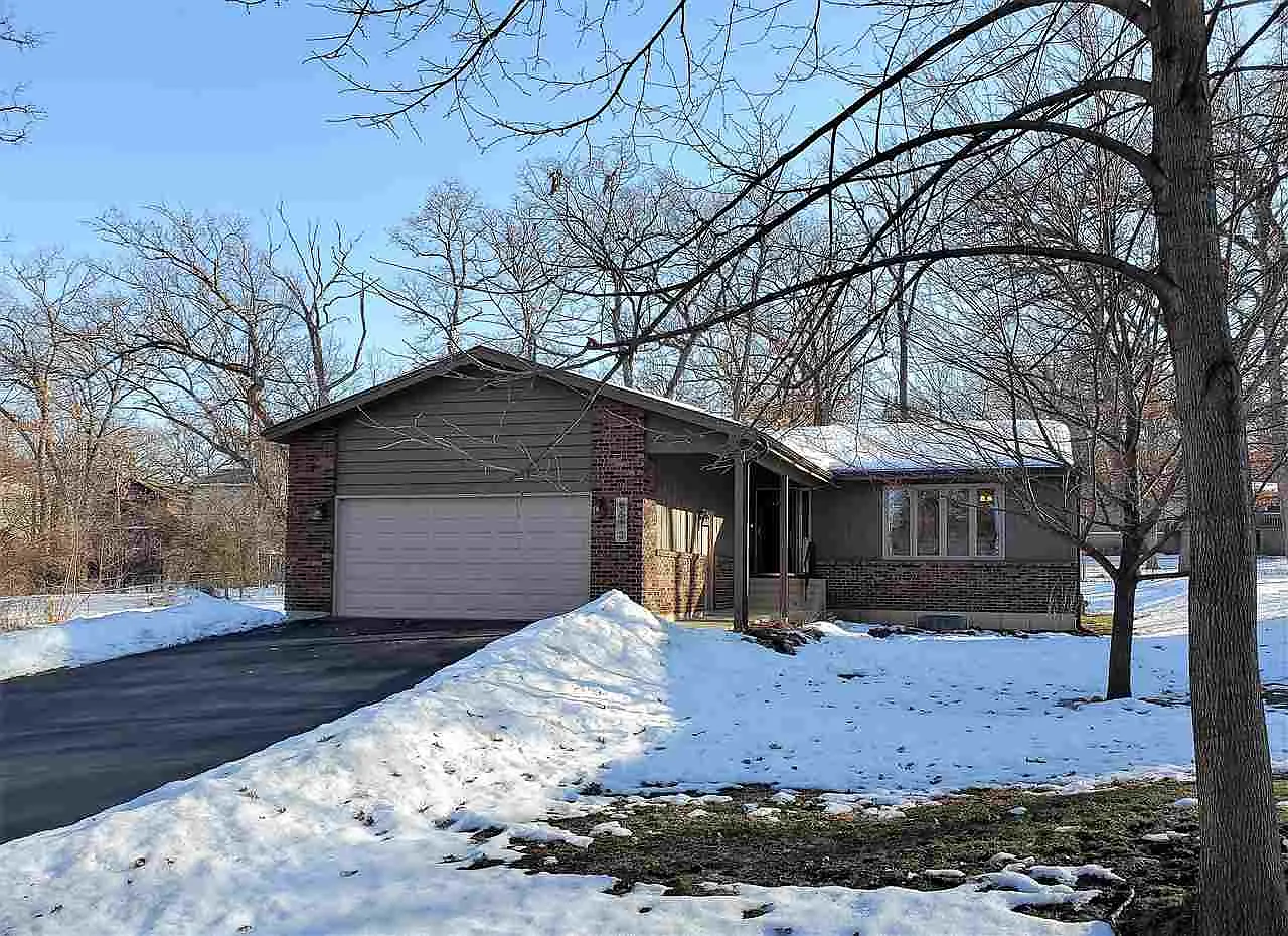 8613 Dorr Rd photo 1