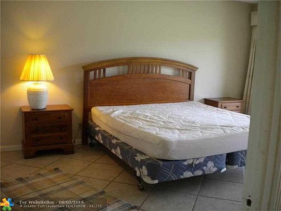 3rd image of 3150 N Palm Aire Dr APT 105