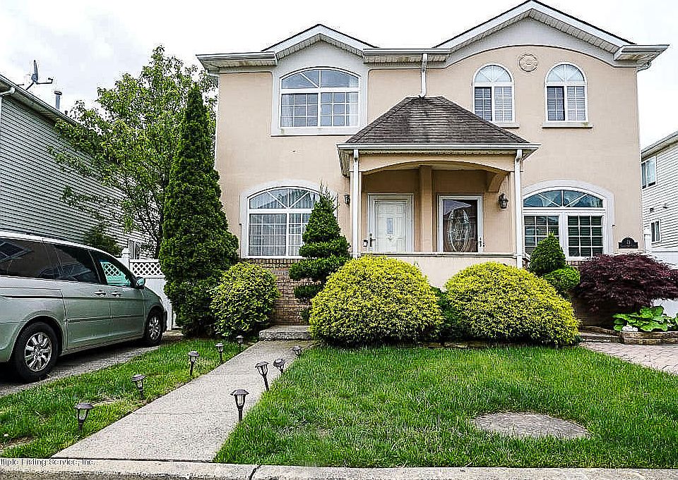1st image of 23 Salamander Ct