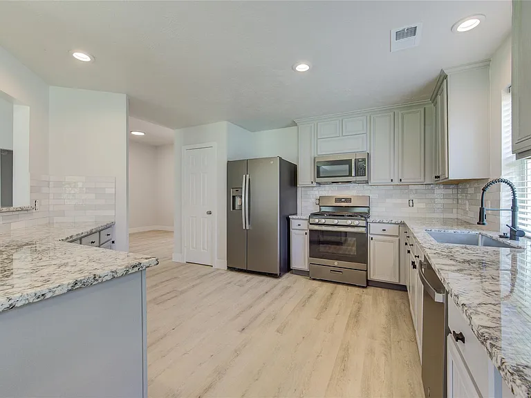 4931 Lake Catherine Ct — Photo 20