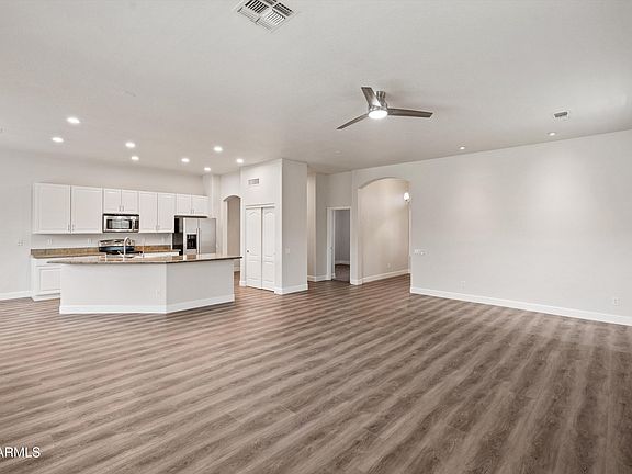 5th image of 8517 E NEVILLE Avenue