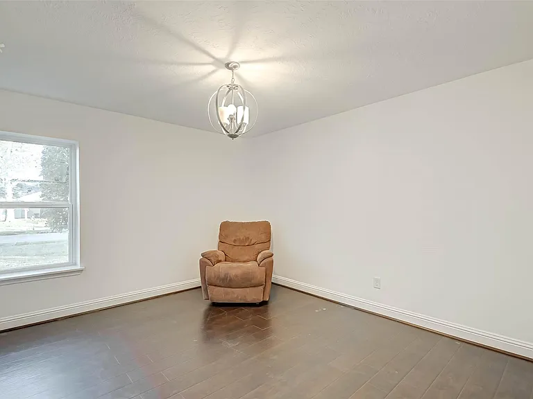 520 E Castle Harbour Dr — Photo 17