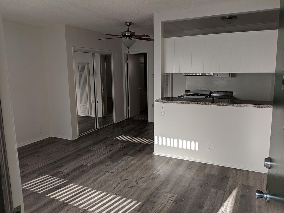 2nd image of 5832 Waring Ave #209