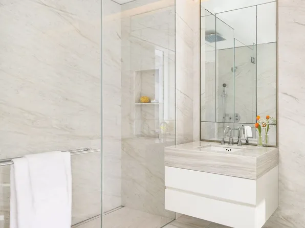 200 East 59th Street image 8 of 15